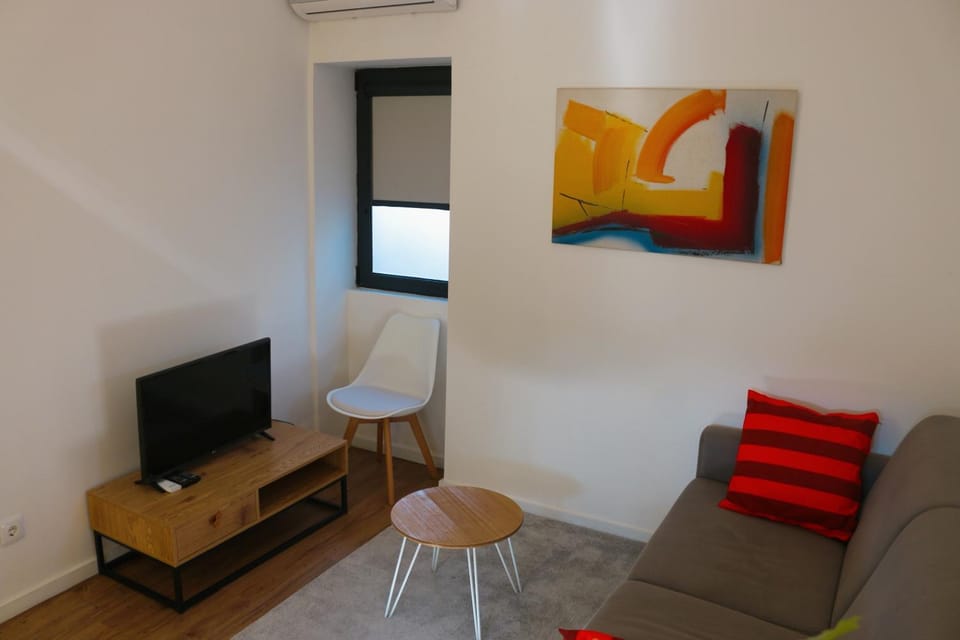 Communal lounge/ TV room, TV and multimedia, Seating area