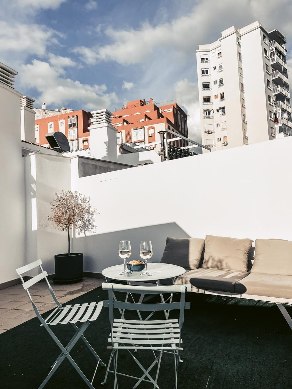Patio, Day, Balcony/Terrace, Living room, Dining area