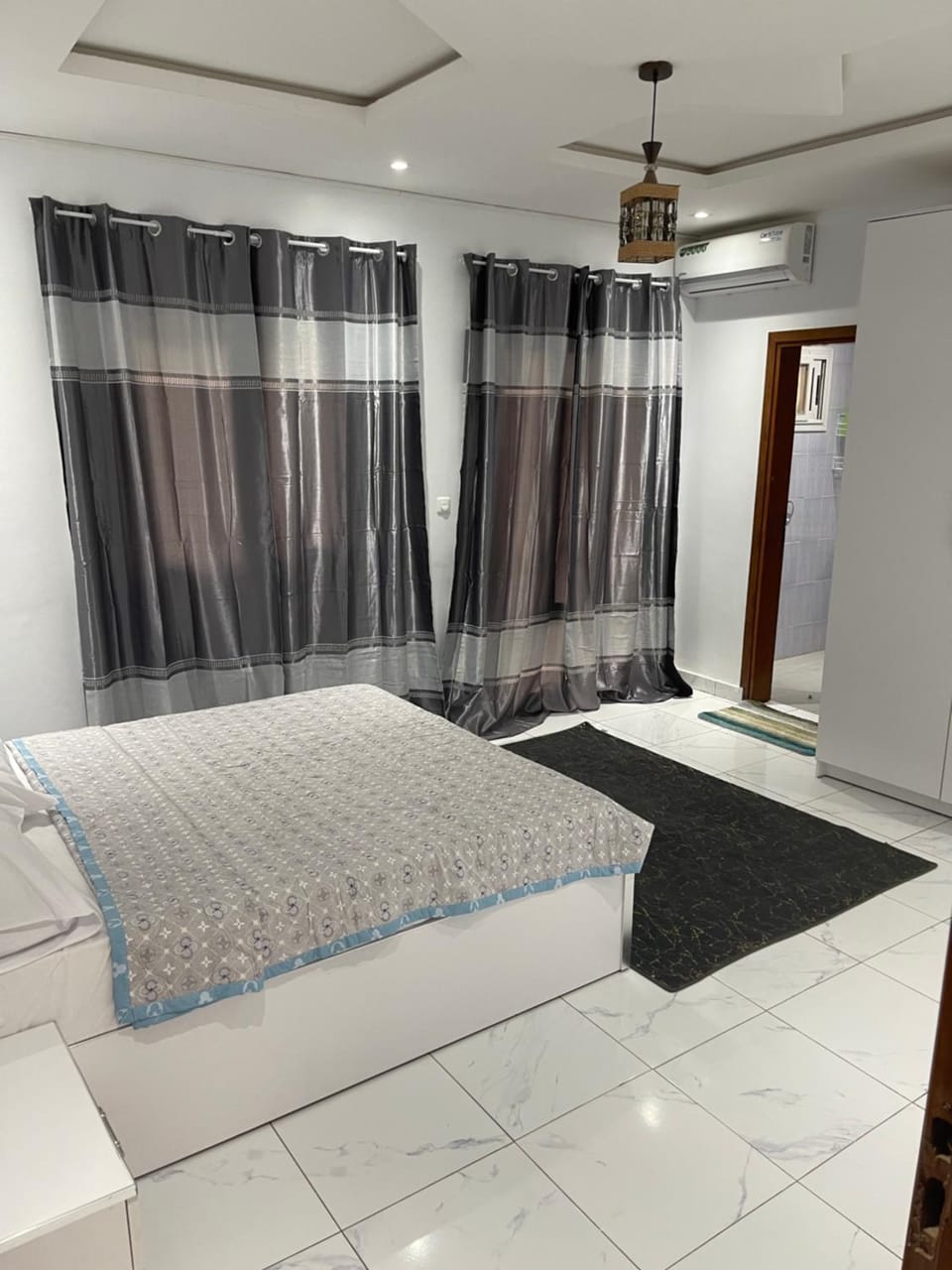 Renaissance Apartment in Dakar