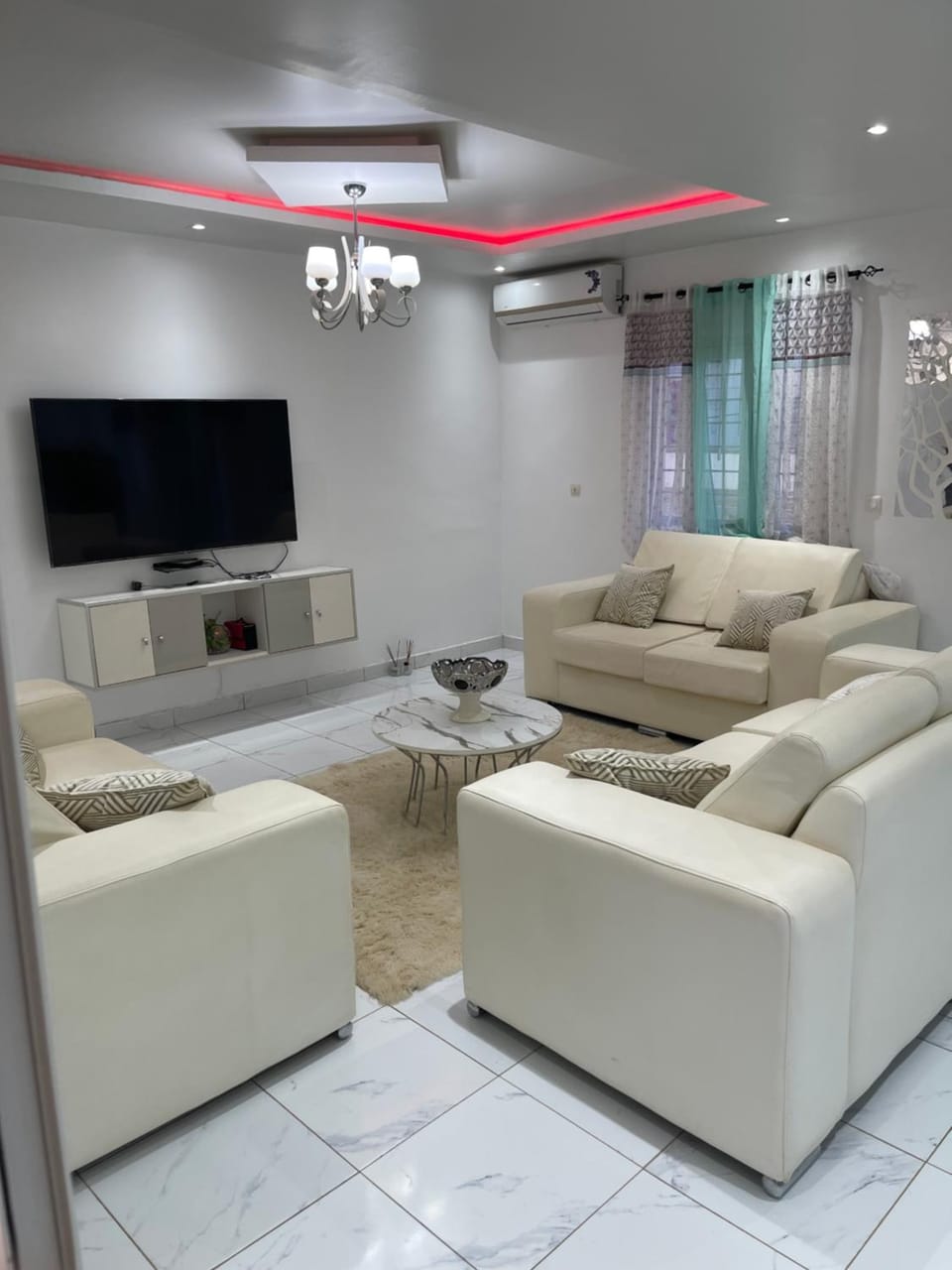 Renaissance Apartment in Dakar