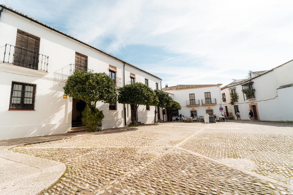 Neighbourhood, Street view