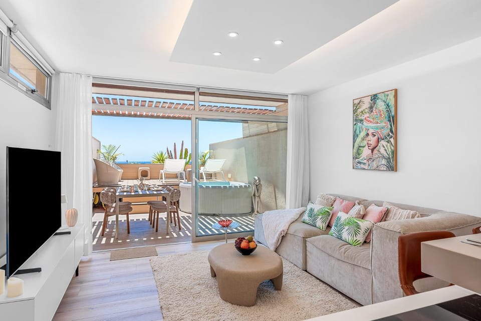Balcony/Terrace, Living room