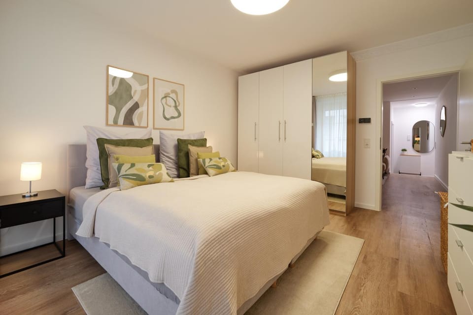Bed, Photo of the whole room, Bedroom, wardrobe
