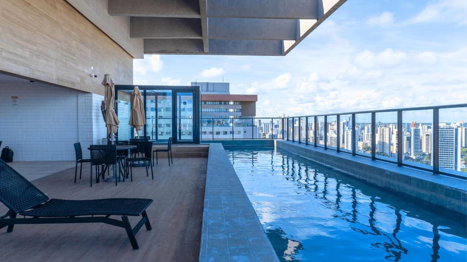 Max Derby por Yolo House in Recife