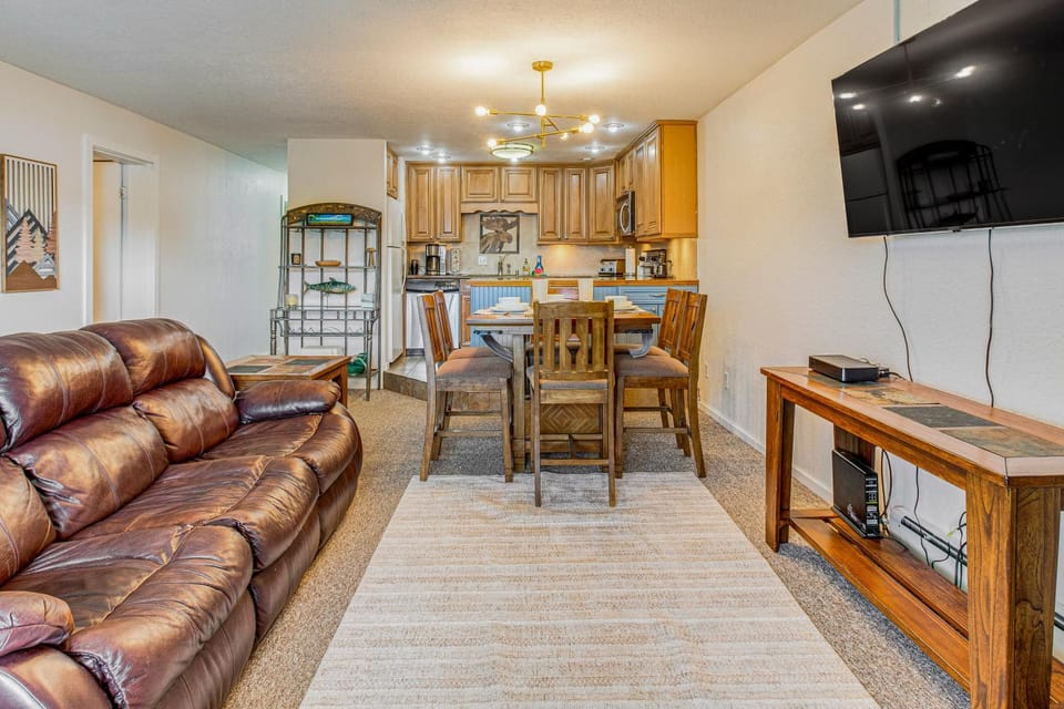 5 Mi to Winter Park Resort: Unit w/ Pool & Hot Tub House in Fraser