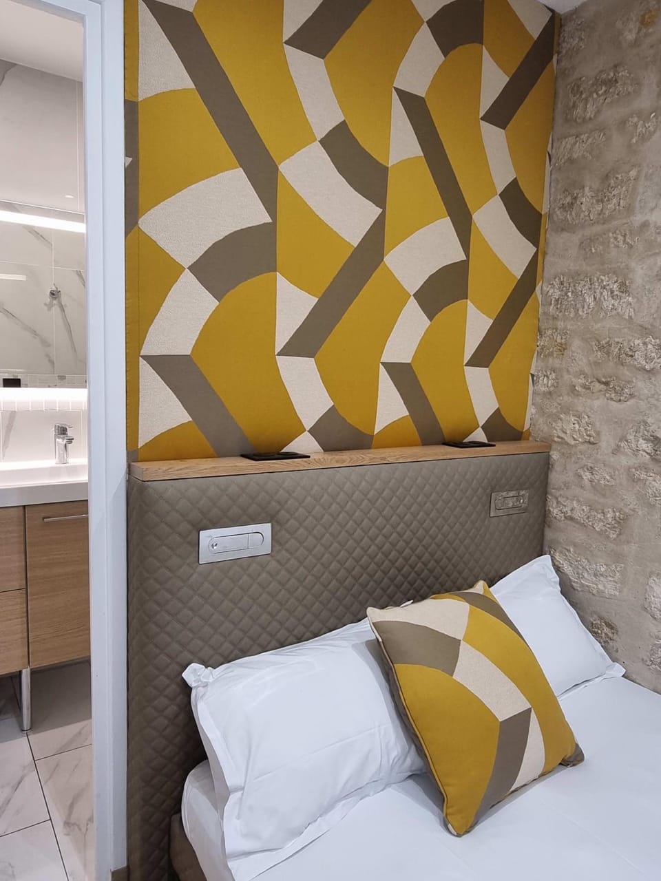 Marais Chatelet - Design & Trendy - 2 suites - 6pax Apartment in Paris