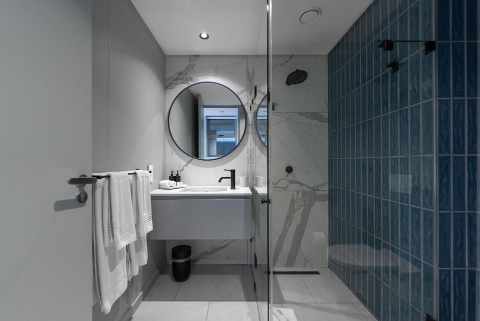 Shower, Bathroom