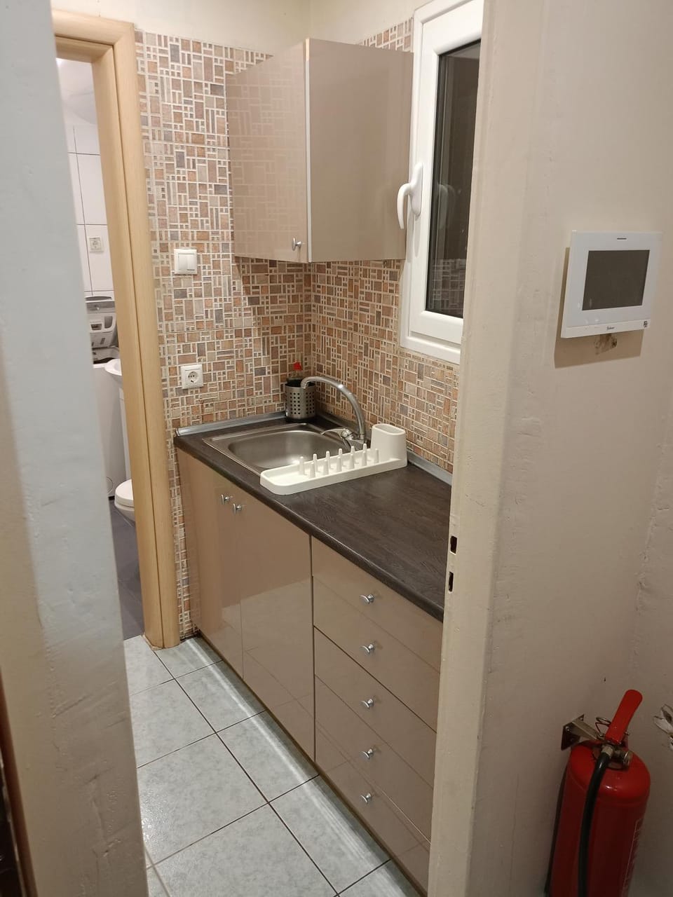 Kitchen or kitchenette, stove