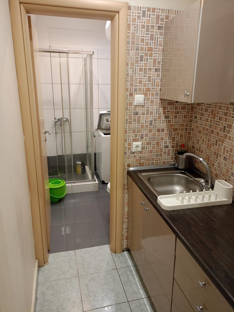 Bathroom, Kitchen or kitchenette