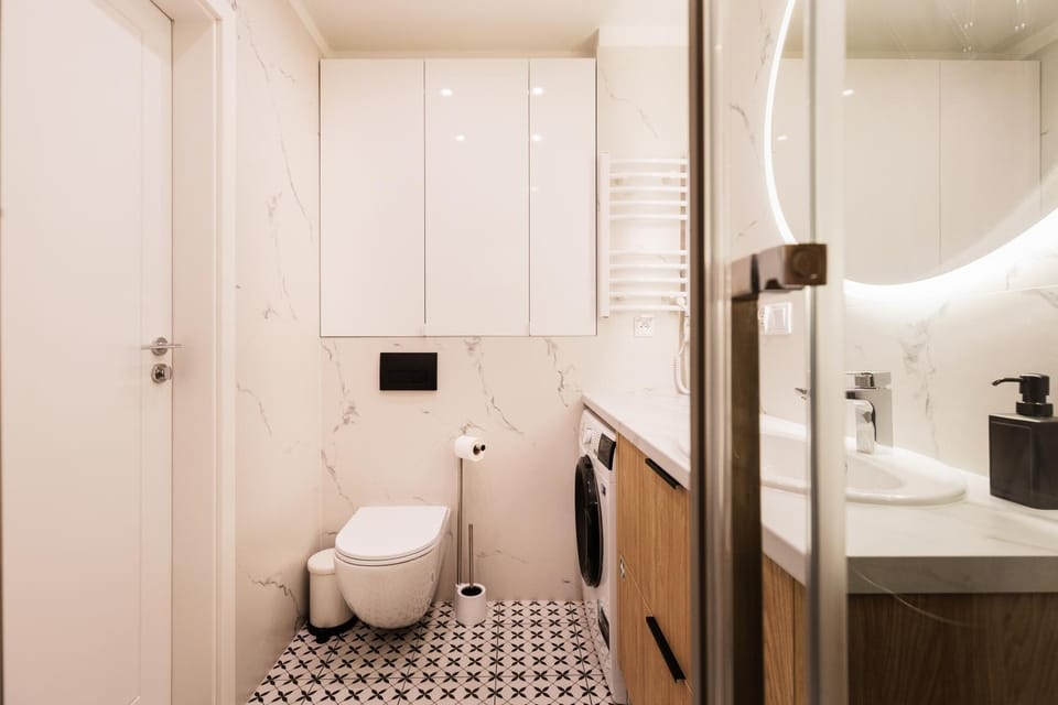 Shower, Toilet, Bathroom, washing machine