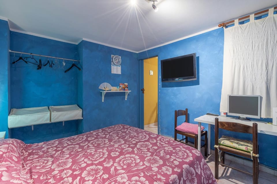 Property building, Living room, Bedroom
