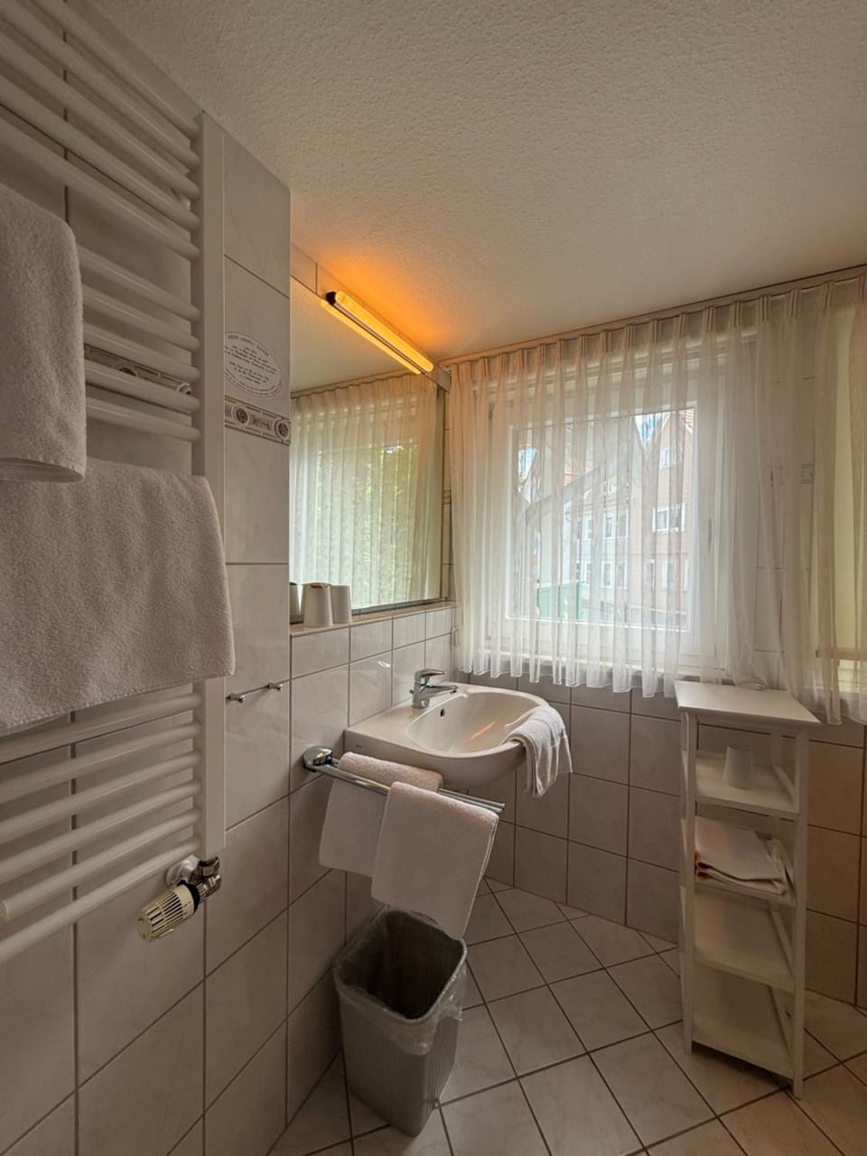 Bathroom, Photo of the whole room