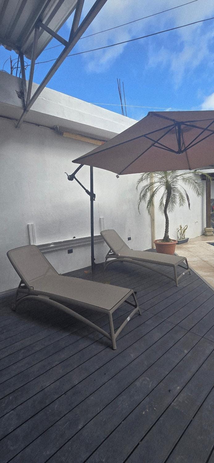 Day, Swimming pool, sunbed