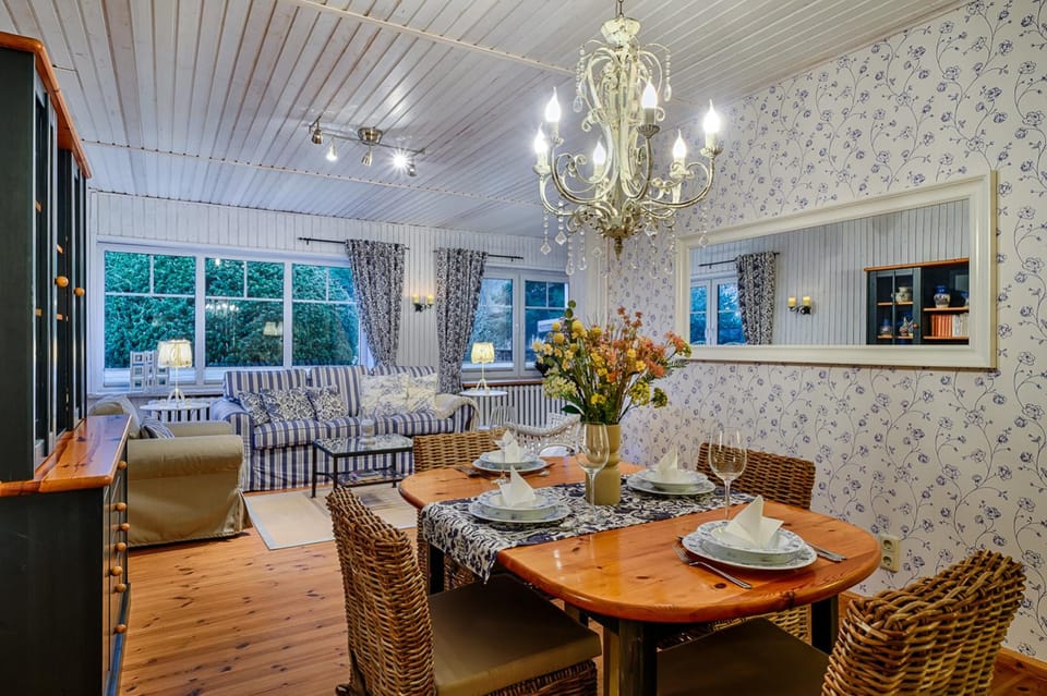 Kapitänssuite Apartment in Prerow