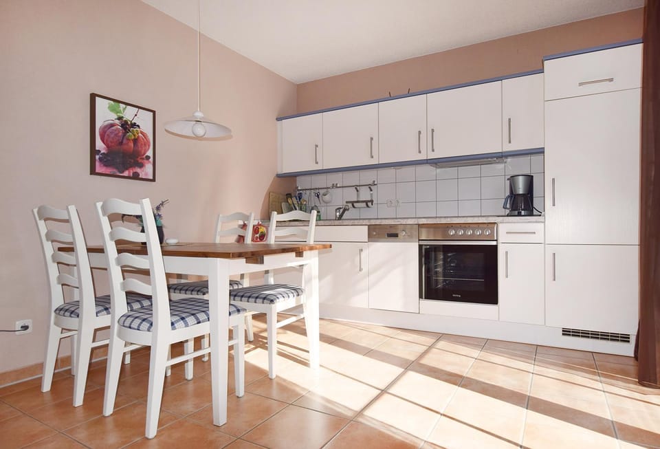 Kastanienhof Wo 2 Apartment in Prerow