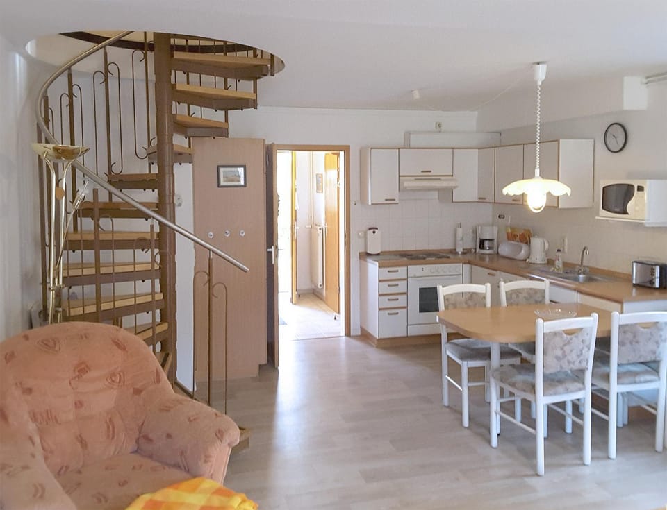 Hirtenstr 1 E House in Prerow