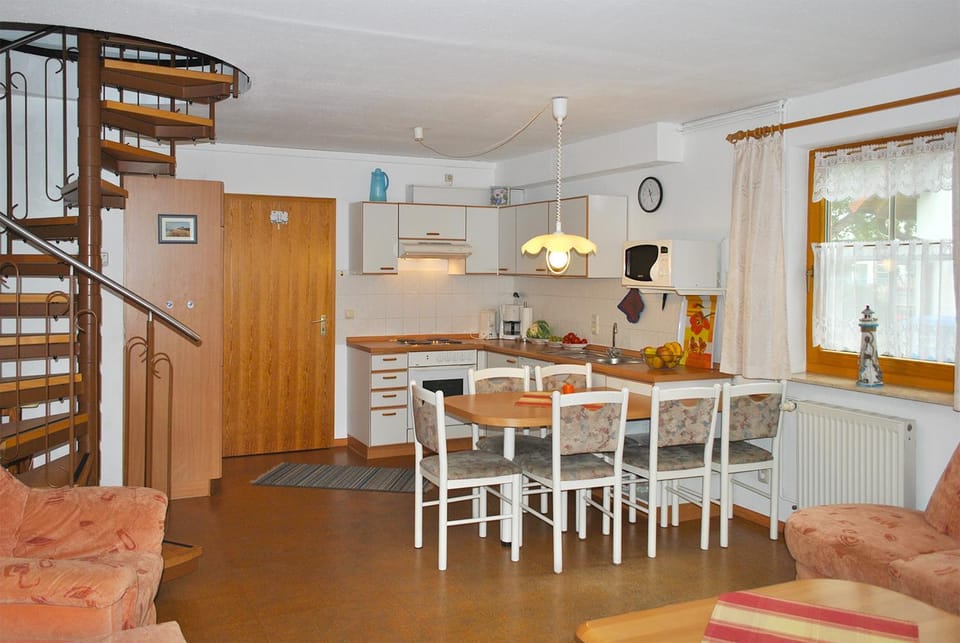 Hirtenstr 1 E House in Prerow