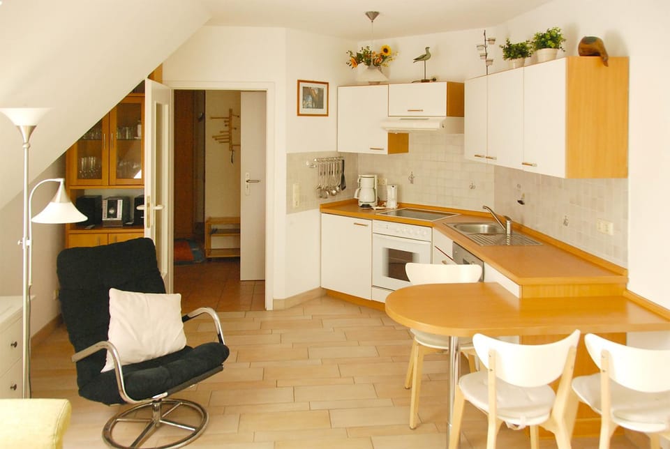 Eichenpark Haus 4 Wohnung 8 Apartment in Prerow
