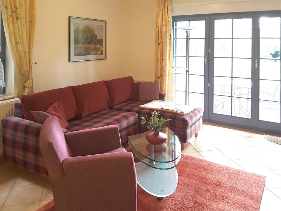 Eichenpark Haus 2 Wohnung 1 Apartment in Prerow