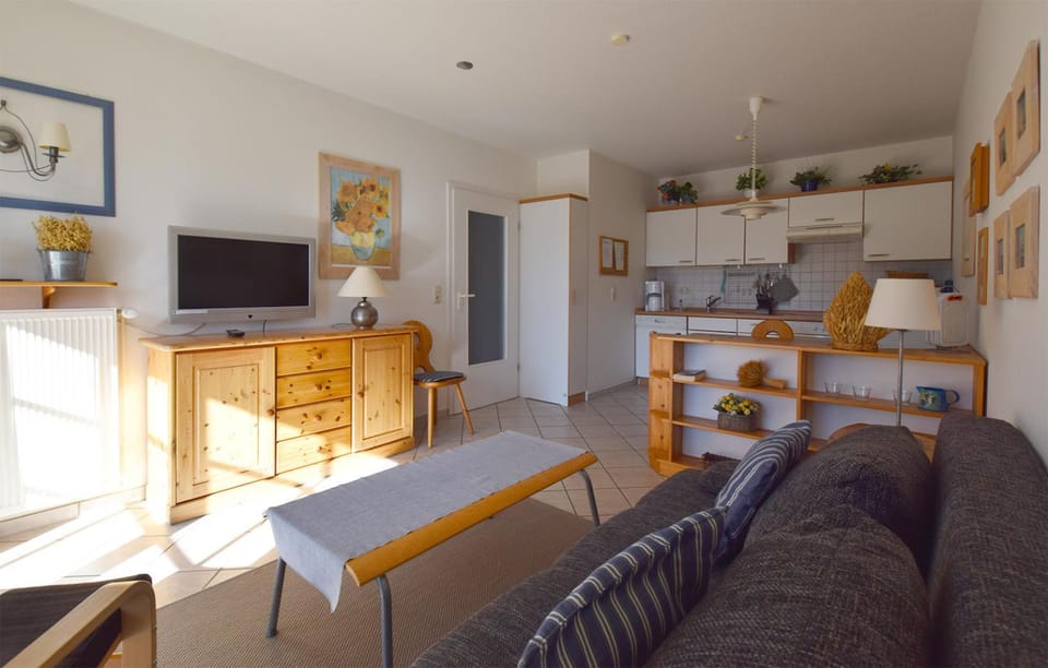 Eichenpark Haus 4 Wohnung 2 Apartment in Prerow