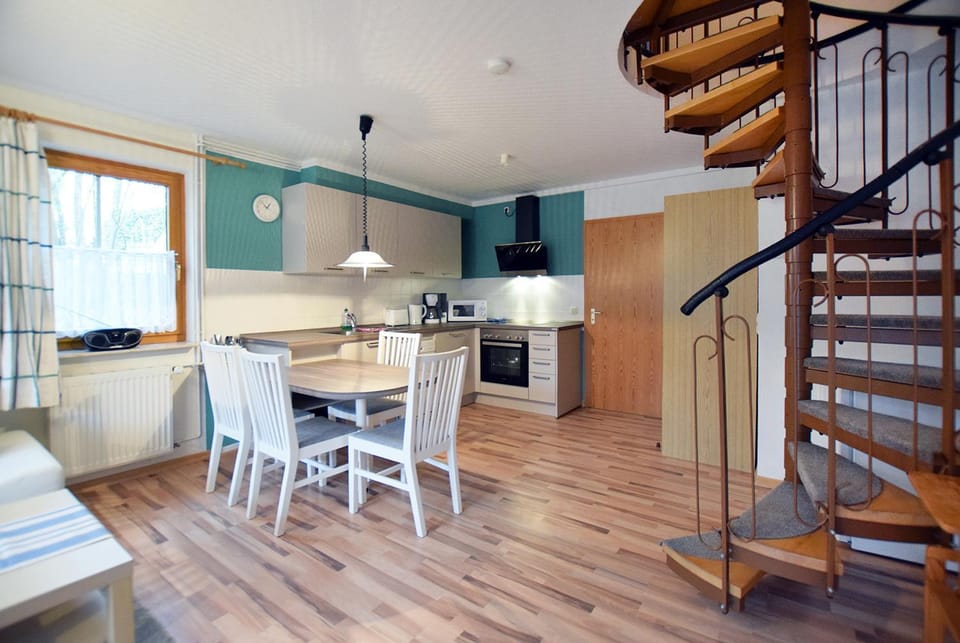 Hirtenstr 1 F House in Prerow