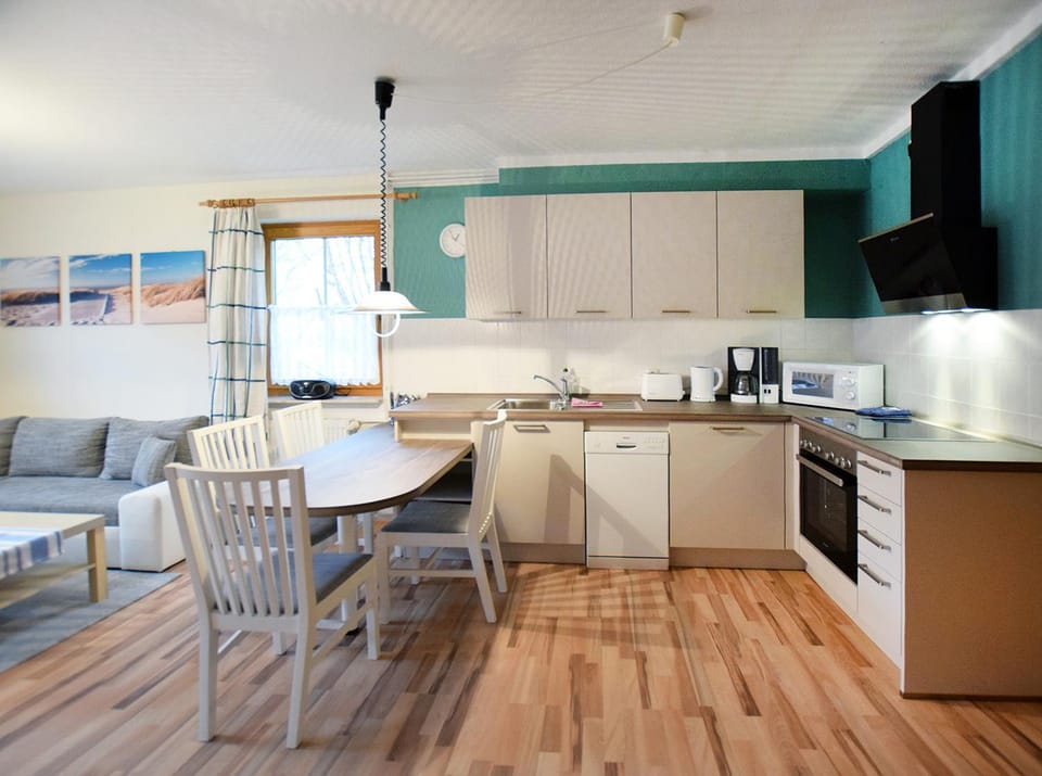 Hirtenstr 1 F House in Prerow