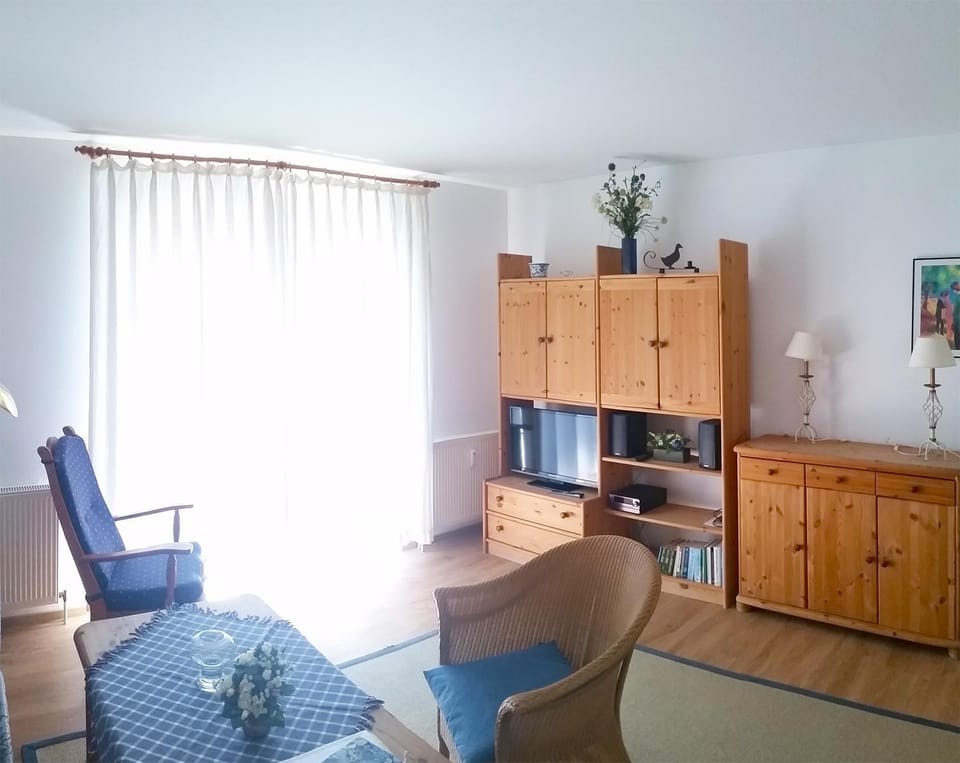 Eichenpark Haus 4 Wohnung 1 Apartment in Prerow