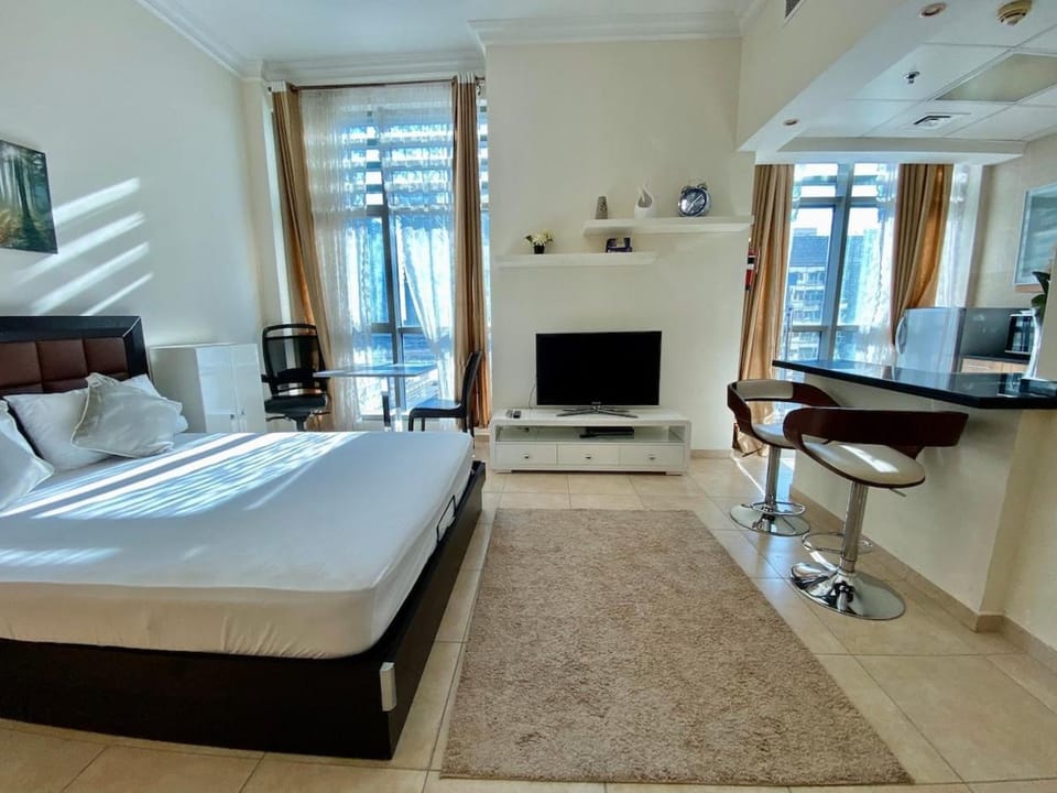 Lovely Studio in Dubai Marina near Beach and Metro Z417 Apartment in Dubai