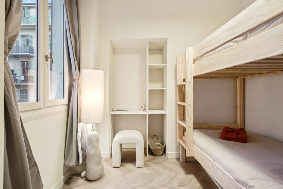 Bed, Photo of the whole room, Bedroom, bunk bed