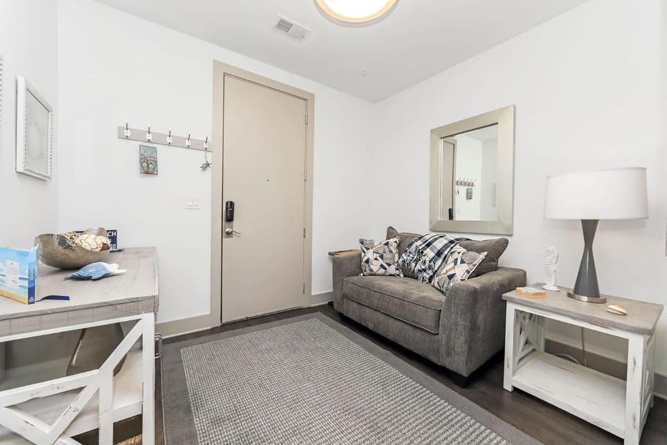 Shore Beats Workin' House in Inlet Beach