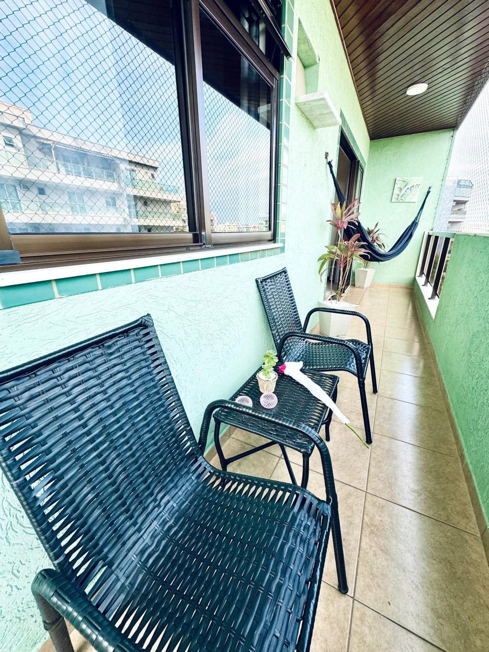 View (from property/room), Balcony/Terrace, Living room