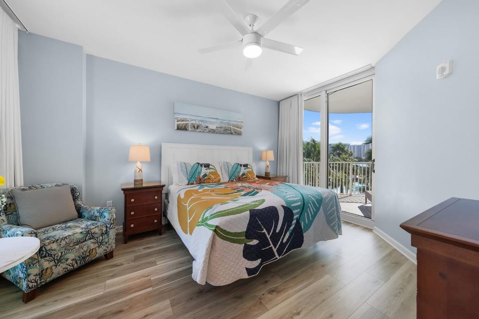 Bed, Balcony/Terrace, Bedroom