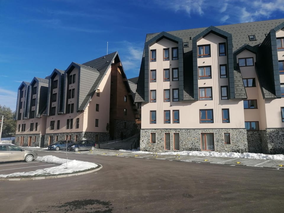 DivčiNova apartman Gnezdo Apartment in Zlatibor District, Serbia