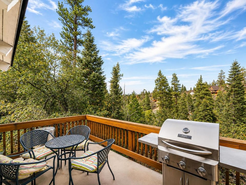 BBQ facilities, View (from property/room), Balcony/Terrace