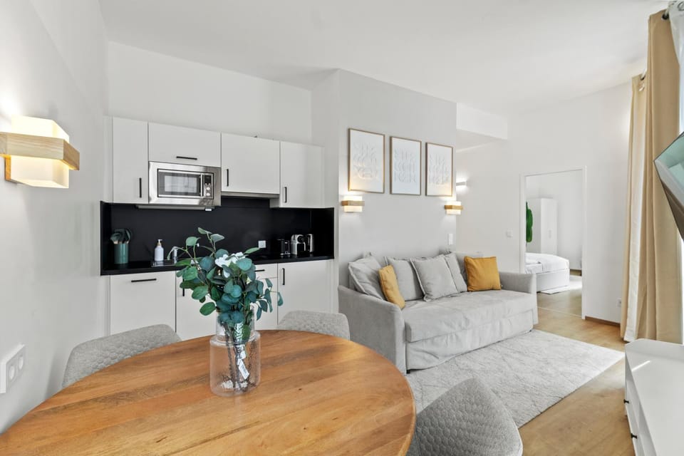 4 Min to Metro I 12 Min to Inner City I Top Wifi Apartment in Vienna