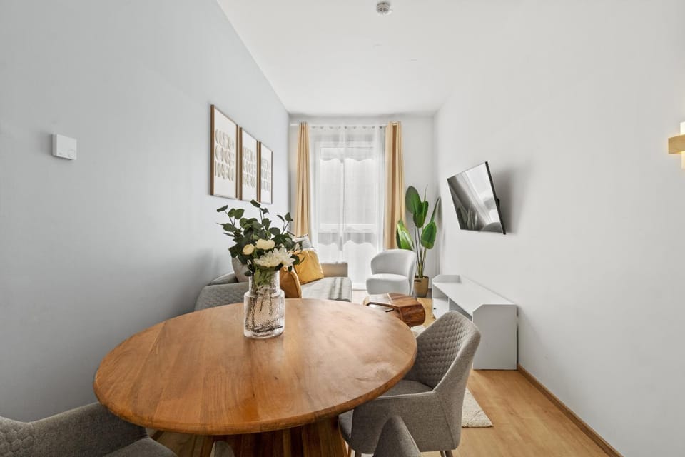 4 Min to Metro I 12 Min to Inner City I Top Wifi Apartment in Vienna