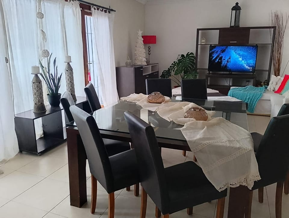Tu casa ideal para el verano en Necochea cerca de la playa y del parque House in Necochea