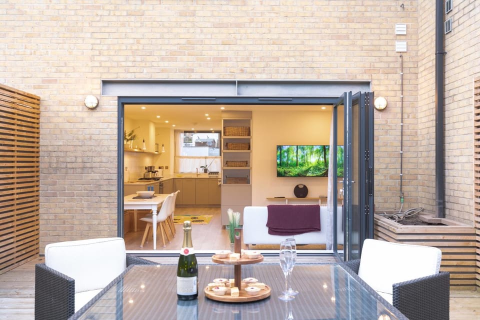 Garden, Seating area