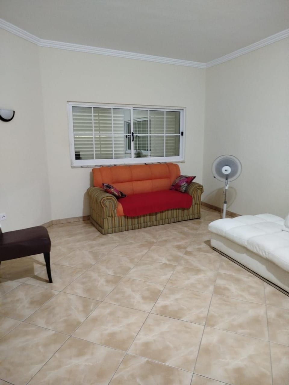 Apartamento espaçoso de 2 quartos amplos e mobilados Apartment in Praia