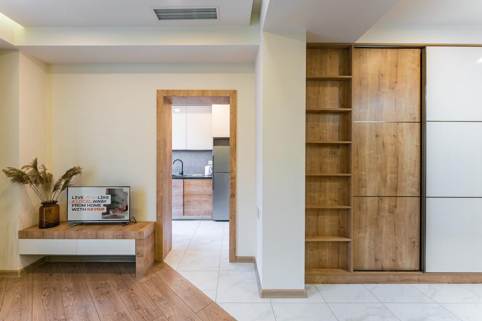 Kitchen or kitchenette, wardrobe