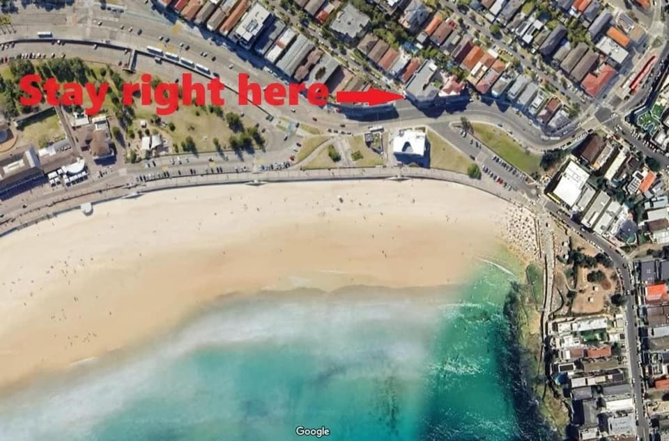 Classic Bondi 1 bed a few steps from the beach Apartment in Sydney