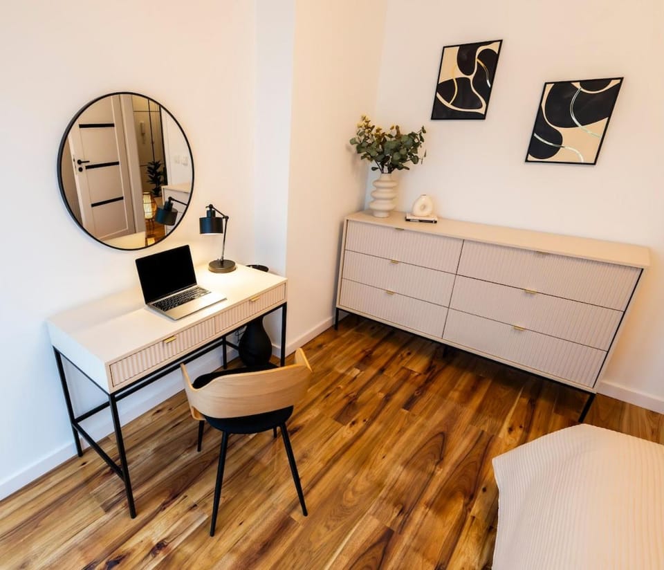 Luksusowy Apartament Przy Parku Apartment in Poland