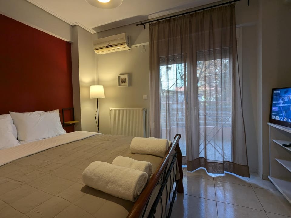 TV and multimedia, Bedroom, air conditioner