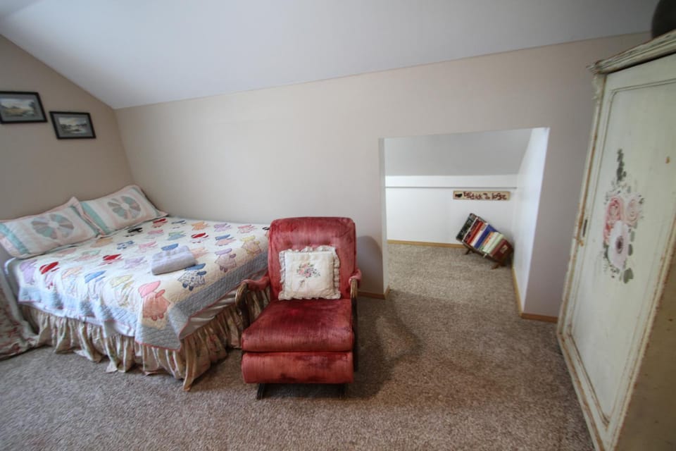 This is a repeat listing Pls remove Villa in Moses Lake