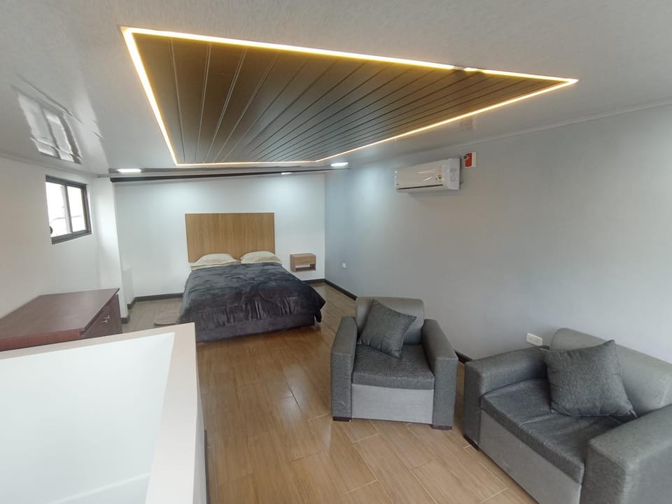 Mini suit House in Loja