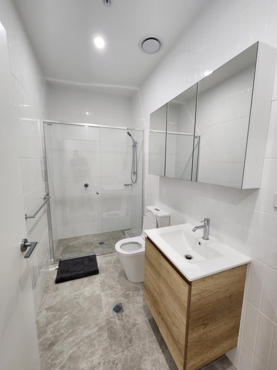 Shower, Toilet, Bathroom