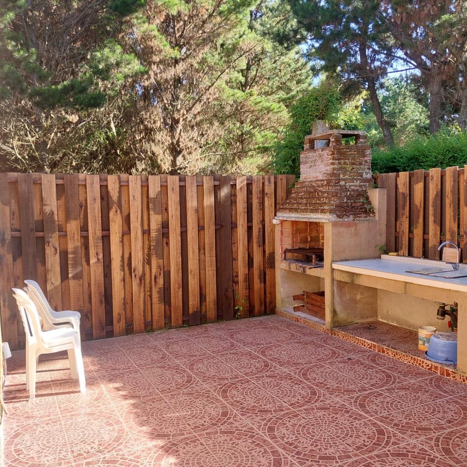 Patio, BBQ facilities