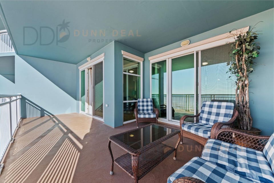 Legacy Tower II 907 Deluxe House in Gulfport