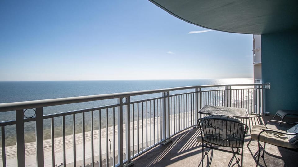 Legacy Tower II 1202 Deluxe House in Gulfport