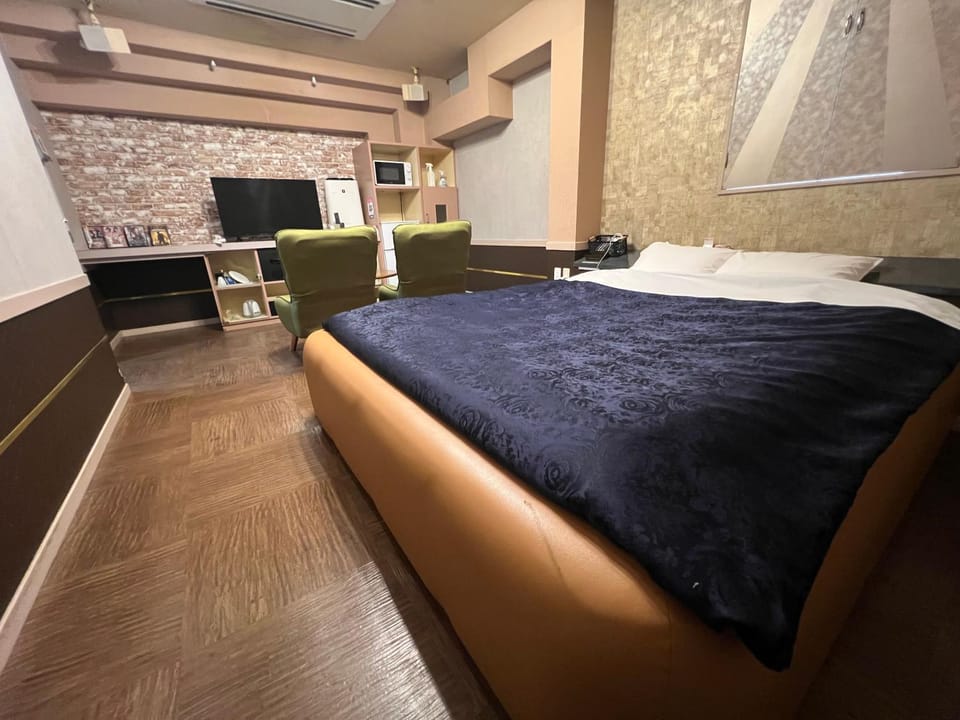 ホテルQ adult only Love hotel in Japan